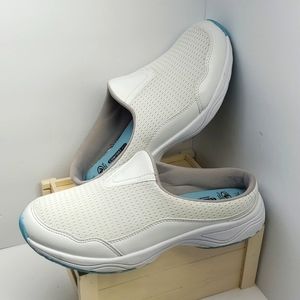 EUC 7.5M ATHLETIC WORKS SLIPON TENNIS SHOES/SLIDES